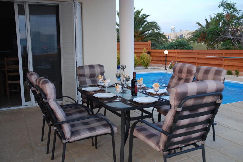Villa Vista Paphos Exterior photo